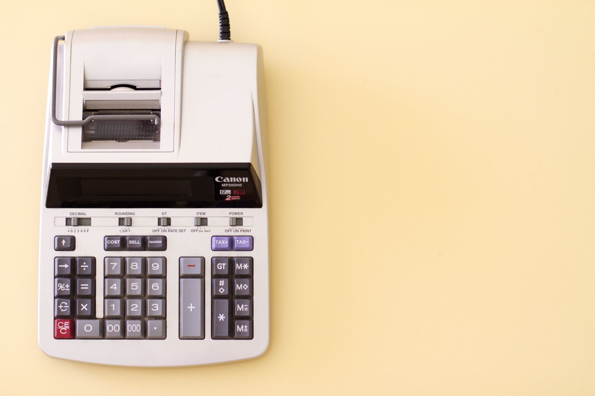 calculator representing calculation of costs in litigation