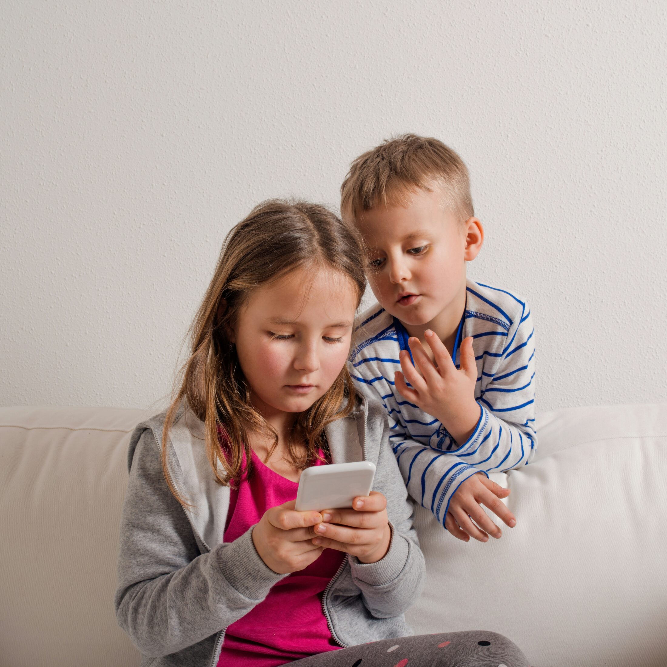 Divorced and Organized: Using Technology for Seamless Co-Parenting