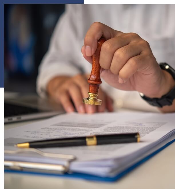 Commercial legal partner image